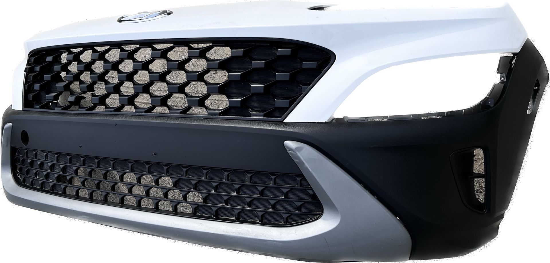 2022 2023 HYUNDAI KONA FRONT BUMPER + EMBLEME + GRILLE WHITE ORIGINAL ...