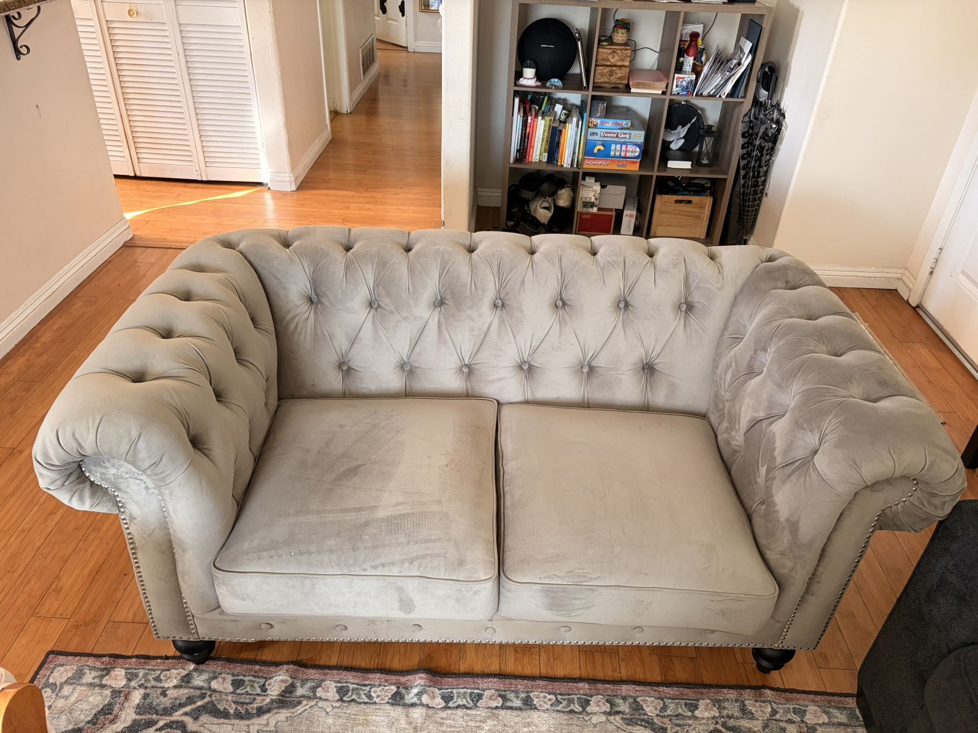 Velvet Loverseat Couch