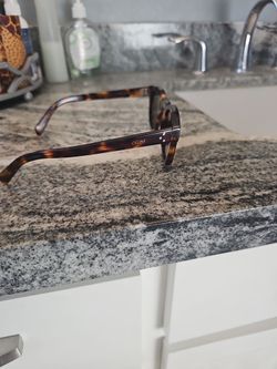 Sun glasses