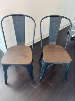 Metal dining chairs, set of 2
