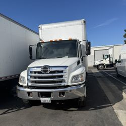 2011 Hino 268
