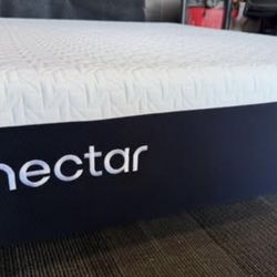 Nestor Luxe Memory Foam - King Only 
