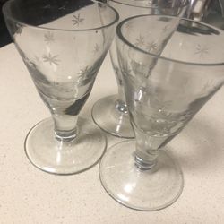 3 Glasses