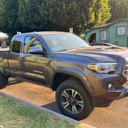 Toyota Tacoma 4x4 V6