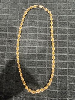 Solid 14k gold plated. Beautiful 8mm 24inch diamond cut rope chain with 14k lobster clasp stamped. Beautiful shine and weight. Brand new never worn.