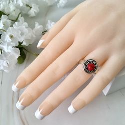 Antique Style Ring, Size 7