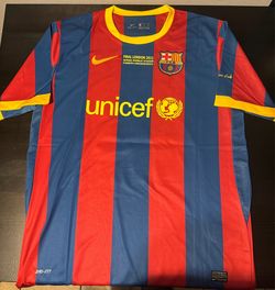 Barcelona 10/11 Messi jersey