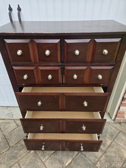Sturdy Dresser 7 drawer