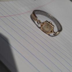 10 K Lady Watch Bulova