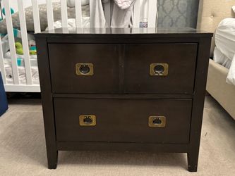 Dresser and 2 nightstands