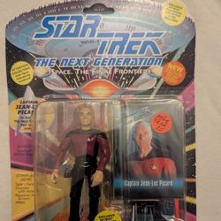 Star Trek the Next Generation ACTION FIGURES.