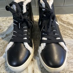 Nine West Ladies Black Leather Boots With Faux Fur