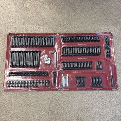 Different variety of screws heavy duty