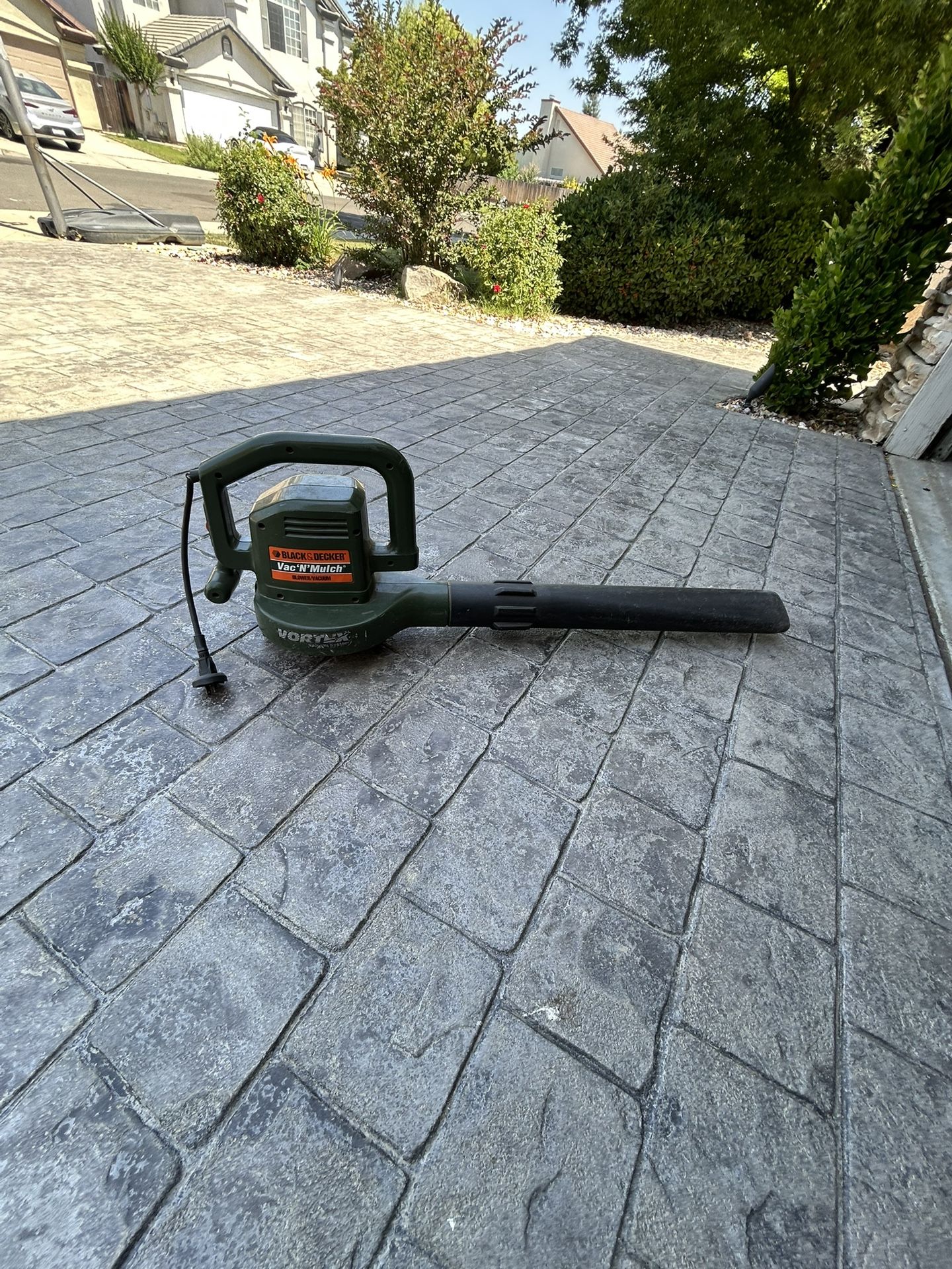 Leaf Blower