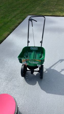 SCOTTS TURF BUILDER with EDGE/GUARD MINE FERTILIZER 