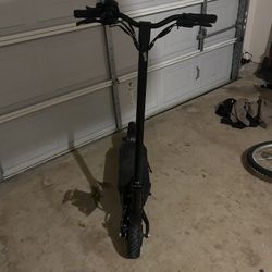 Kabbo Mantis Electric Scooter 43mph