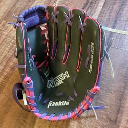 Franklin Sports Kids Baseball + Tball Glove 9.5”