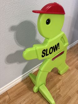 Step2 Kid Alert! Green Visual Warning Signal Safety Guy, 32" Tall Safety Notice Sign
