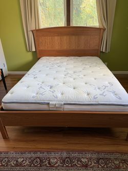 Bed queen with mattress