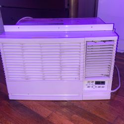 AC Window Unit (Powerful)