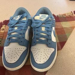 Women Nike sneakers 5.5