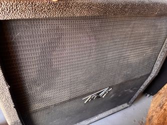 Peavey Guitar Amplifier Cabinet
