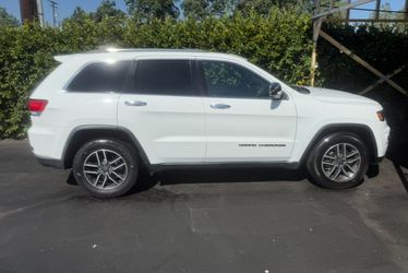 2020 Jeep Cherokee