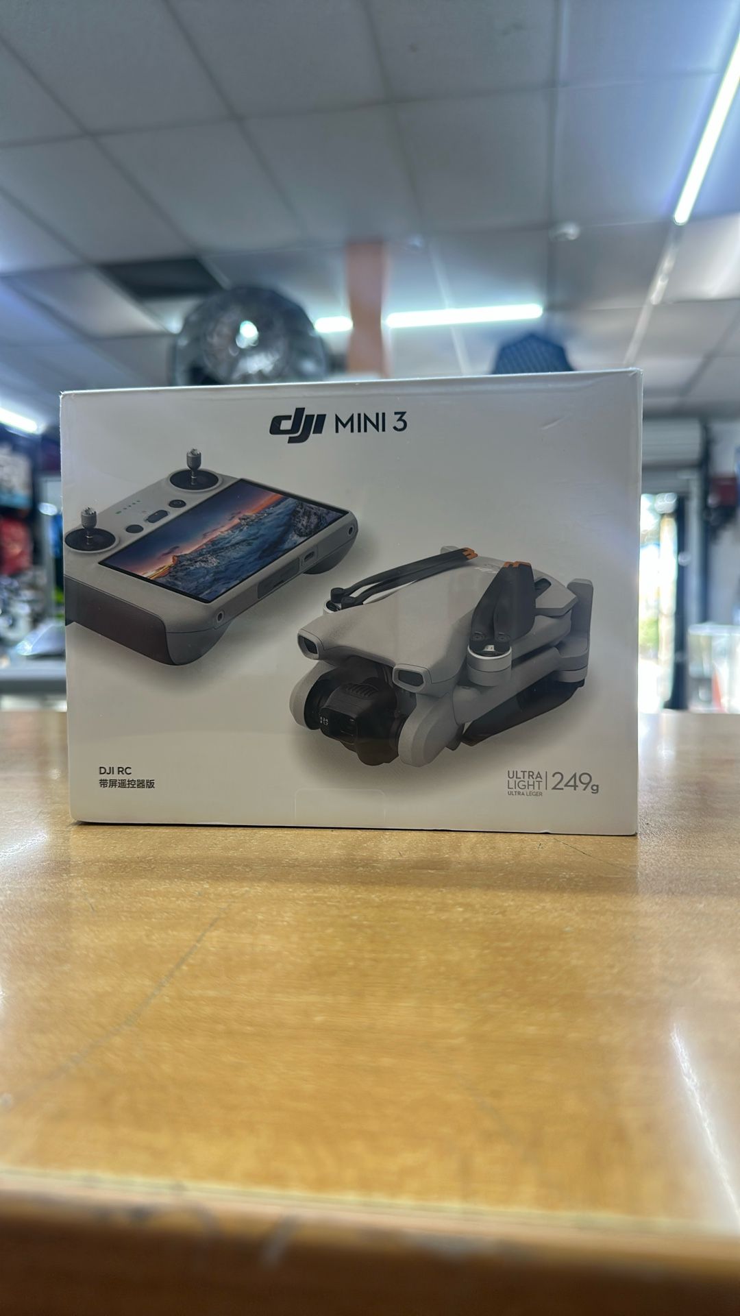 DJI Drone Mini 3 W/ Screen Remote