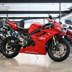 2011 TRIUMPH DAYTONA 675