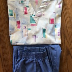 Scrub Set - Both Top and Pants Are Size S