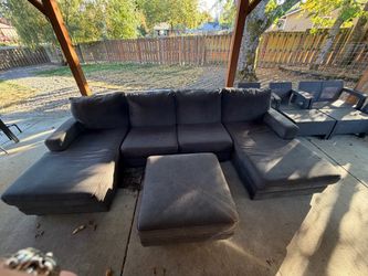 Double chase lounge sectional w/ ottoman