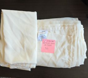 Bed sheet and 2 pillow cases