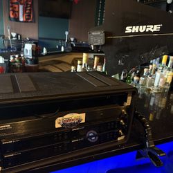 4 Piece Shure Wireless System BLX4R