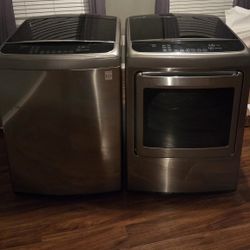 LG Washer And Dryer Set