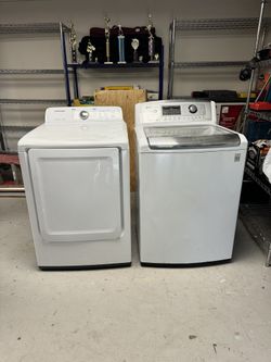 Wash Machine And Dryer Combo Over 1,000$ Value