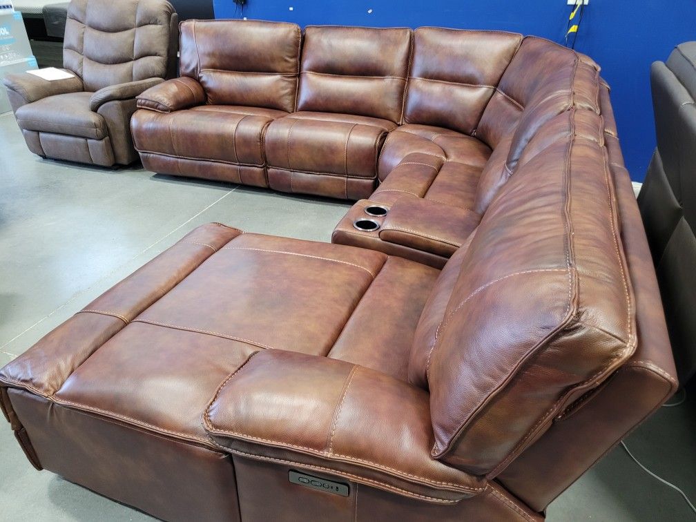💙 CLEARANCE - Brand NEW - Sofas, Sectionals, And Recliners
