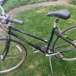 Trek Women’s Road Bike 