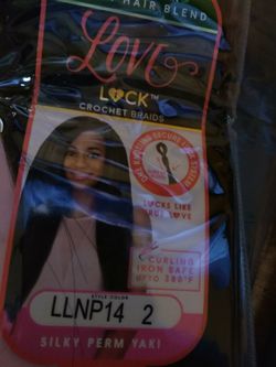 100%human hair blend, silky perm yaki crochet braids 4 packs with 25 strands in each pack color is black