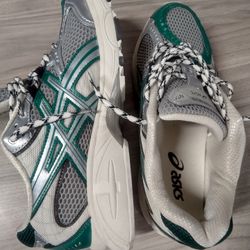 Asics Size 9.5 