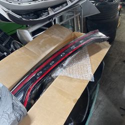 2022 Charger Hellcat Center Tail Light Assly 