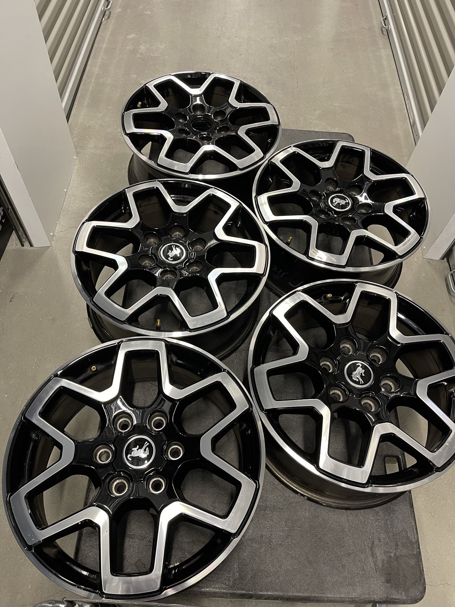 (5) Wheels - Size 18 ' - For Ford Bronco Or Ford Ranger 18-23 Years 🔥