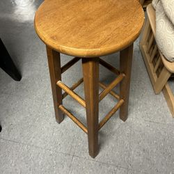 4 Bar Stools