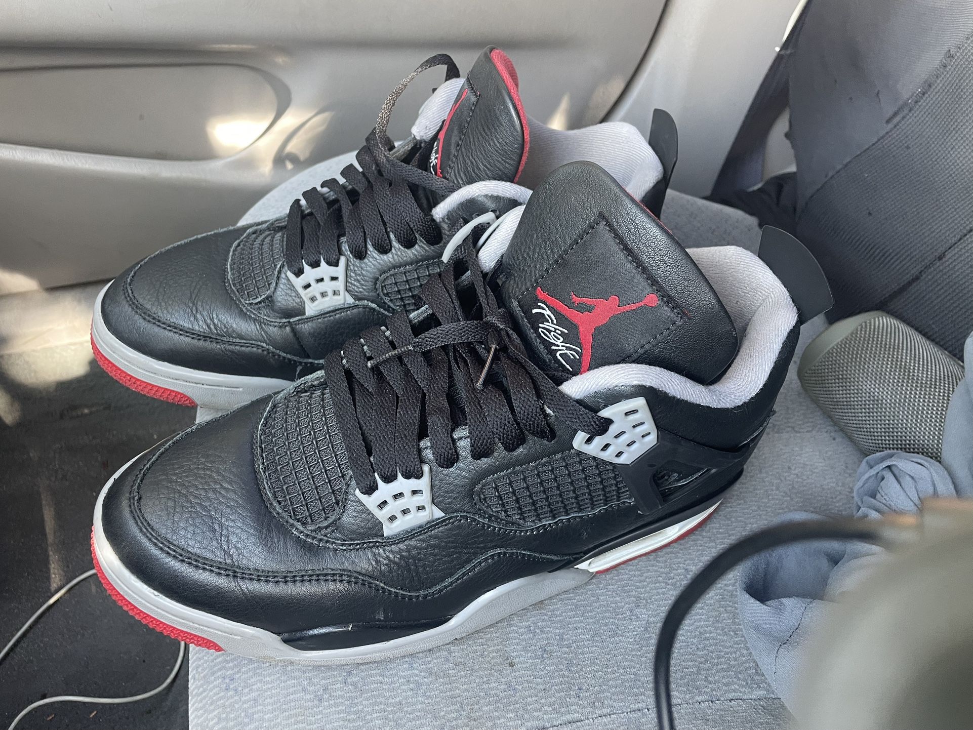 Jordan 4s