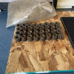 Ford 250 Lug Nuts