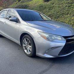 2015 Toyota Camry SE