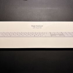 Apple Magic Keyboard with Touch ID and Numeric Keypad - White Keys