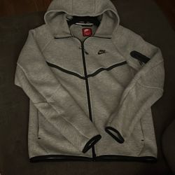 Nike Tech 