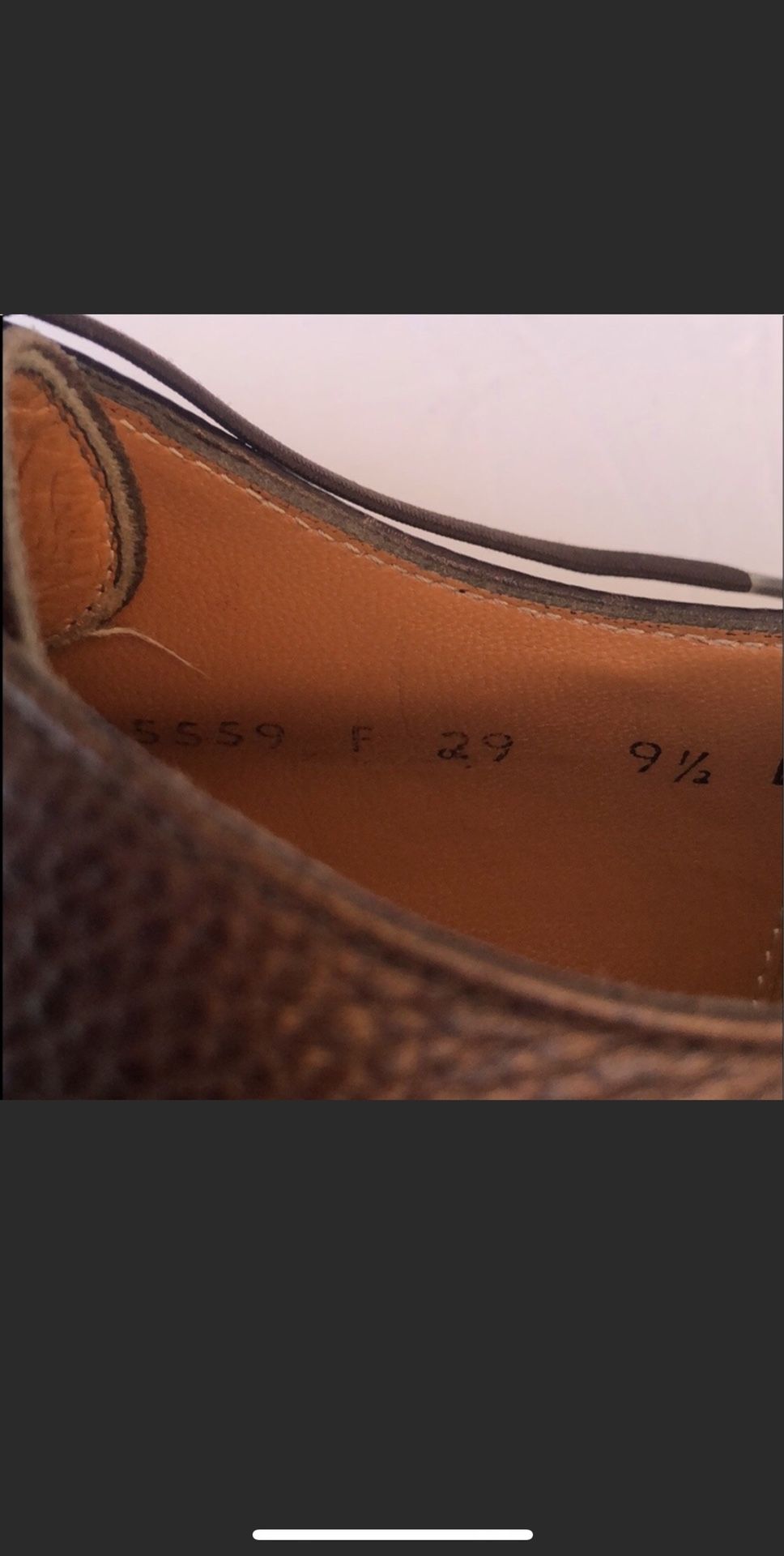SALVATORE FERRAGAMO Leather Round Toe Oxfords