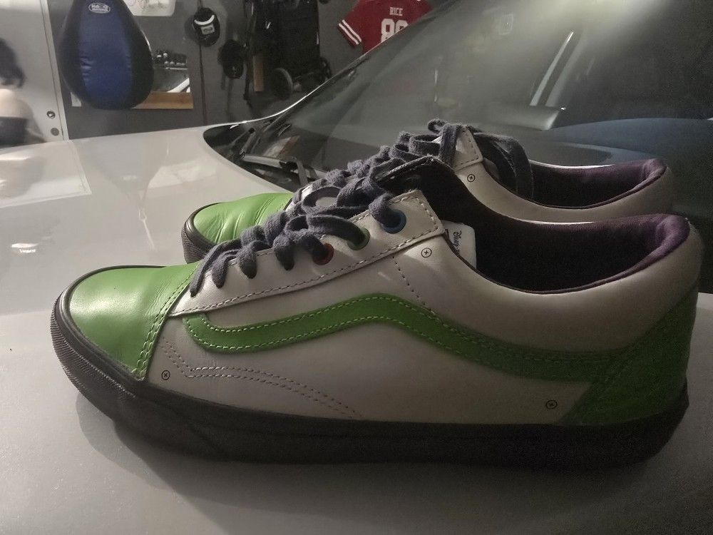 Buz Lightyear Vans.
