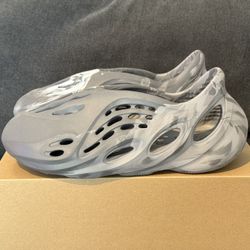 Adidas Yeezy Foam Runner Sneakers